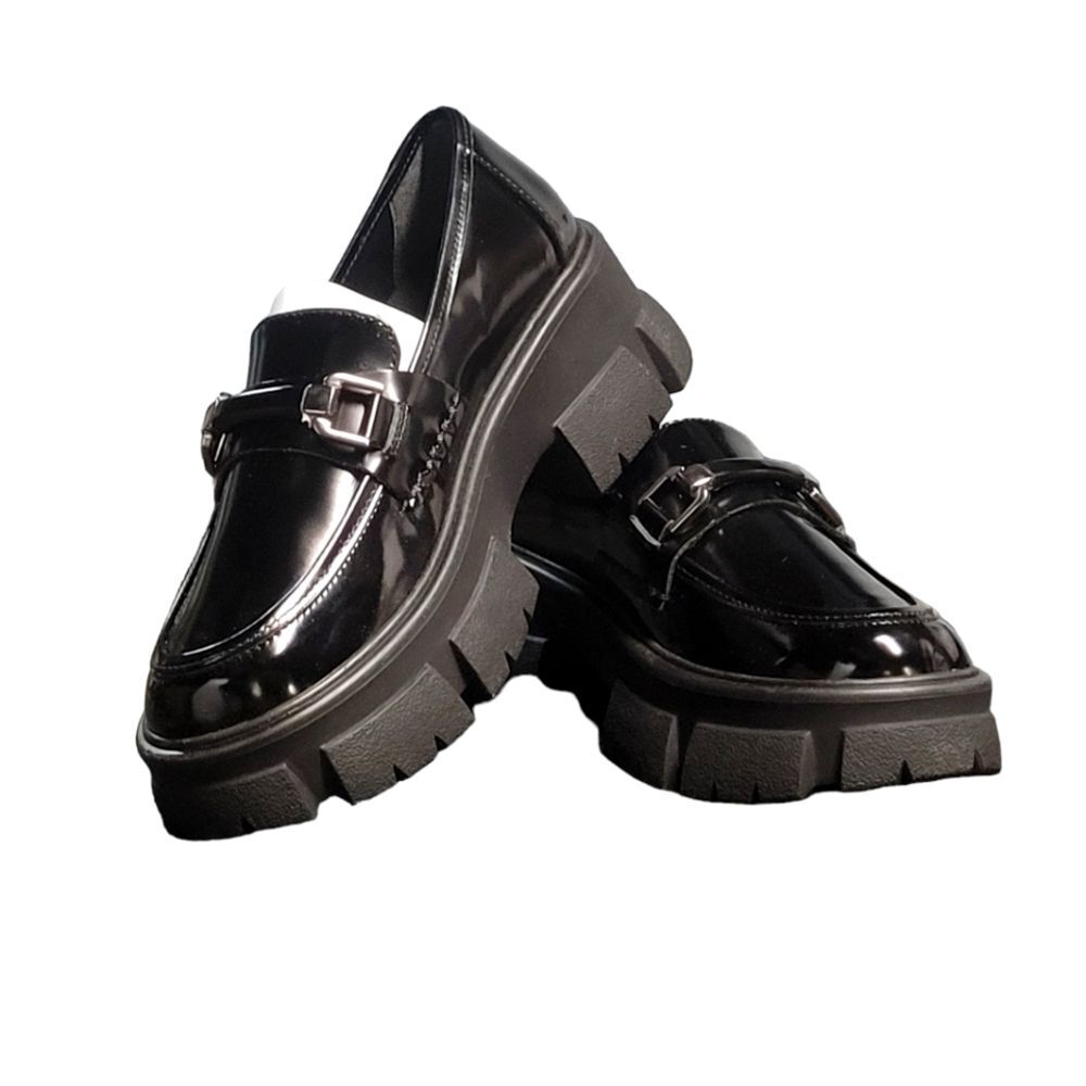 STEVE MADDEN PLATFORM LOAFERS Y2K RETRO STYLE CHUNKY SOLE GLOSSY ELEVATED